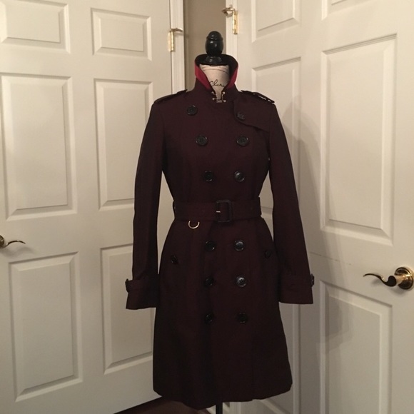 Burberry coat w removable plaid wool lining. New